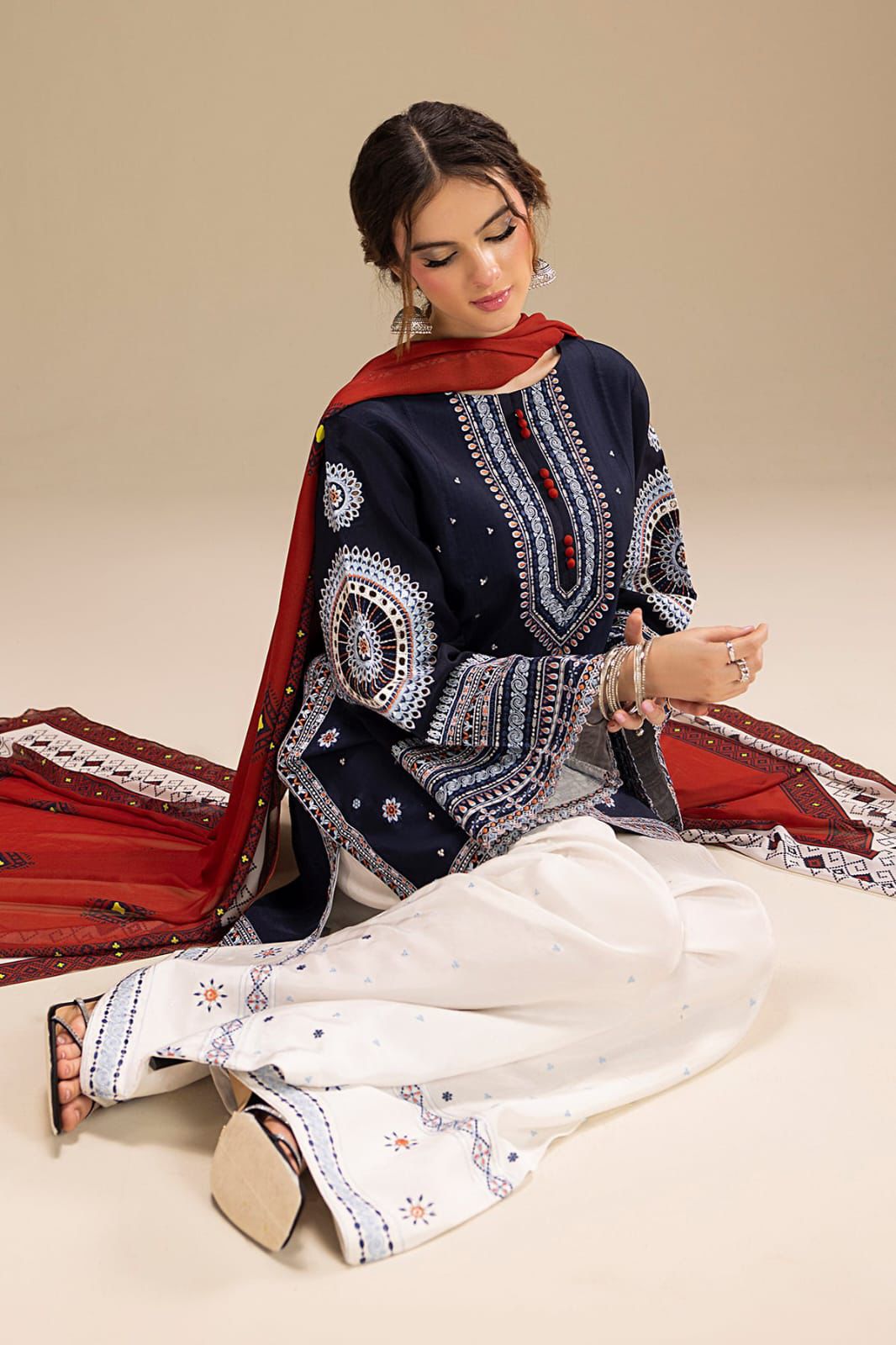 Embroidered Dhanak 3-Piece Unstitched Set – Rangraiz Collection BY Al Asar Art - Image 6